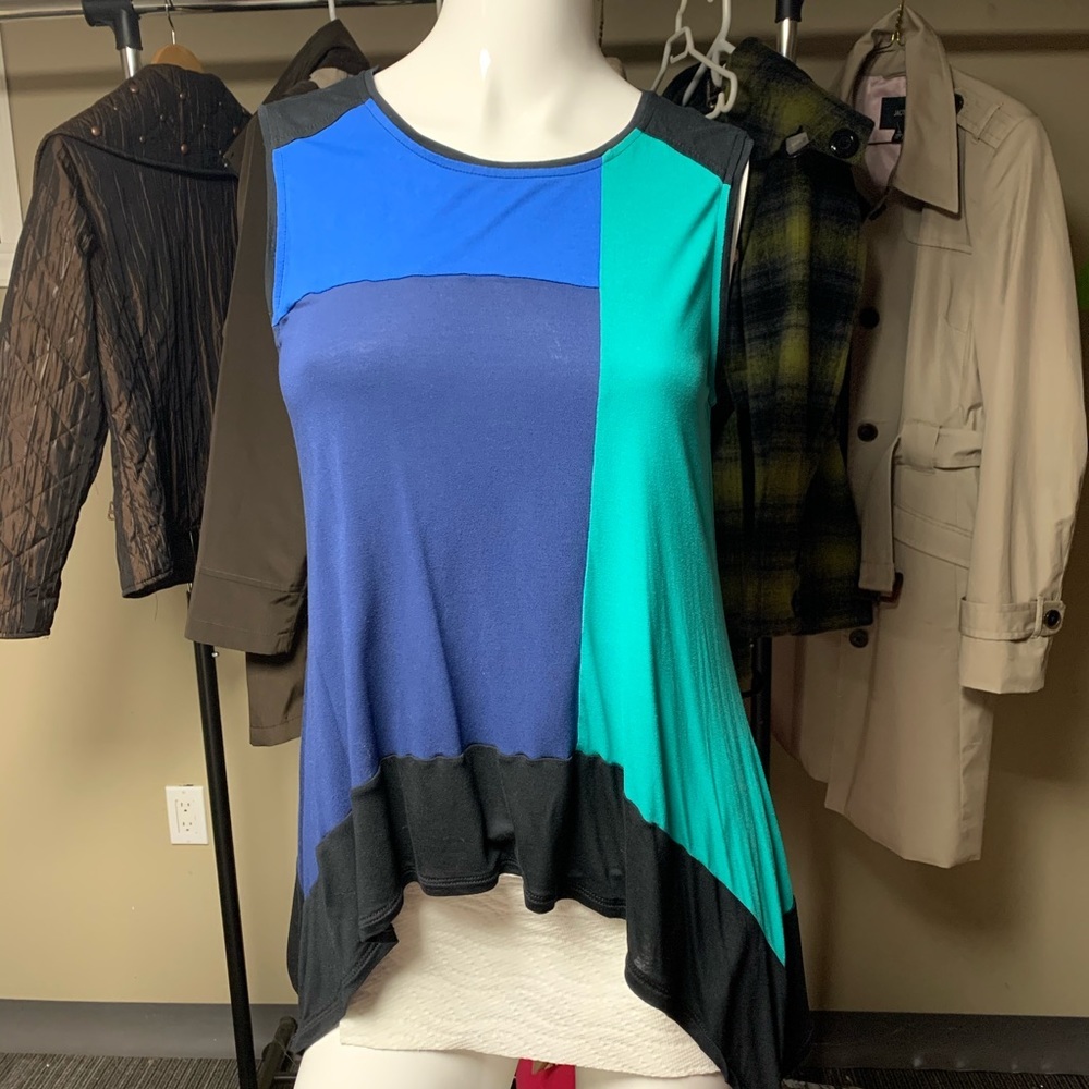 Bcbg top - Picture 2 of 2
